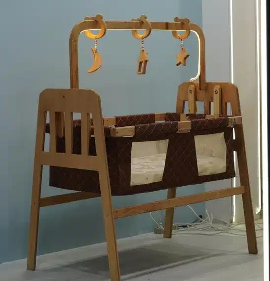گهواره چوبی مدل آیسان